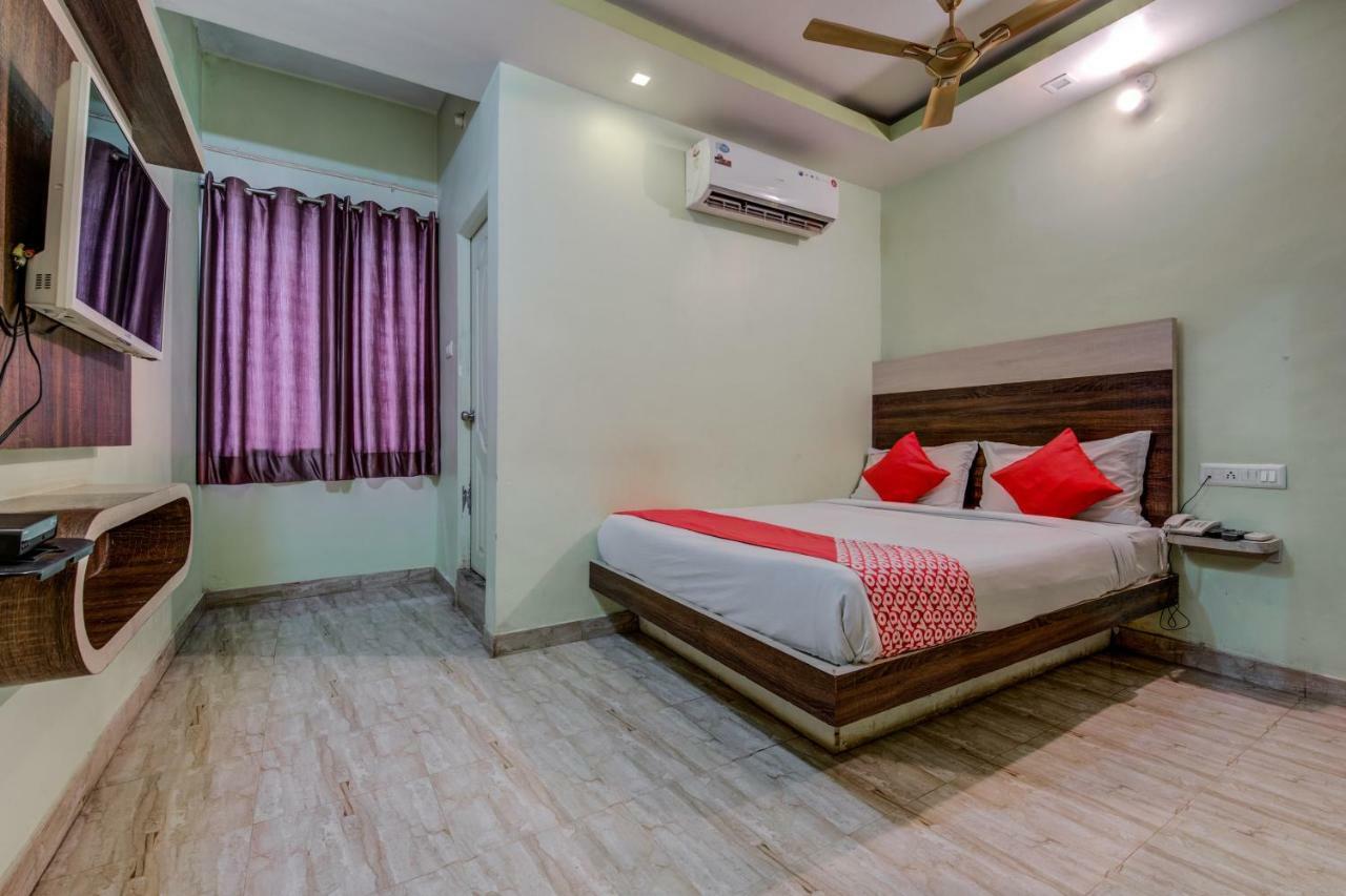 Oyo 18873 Hotel Comfort دوغار المظهر الخارجي الصورة