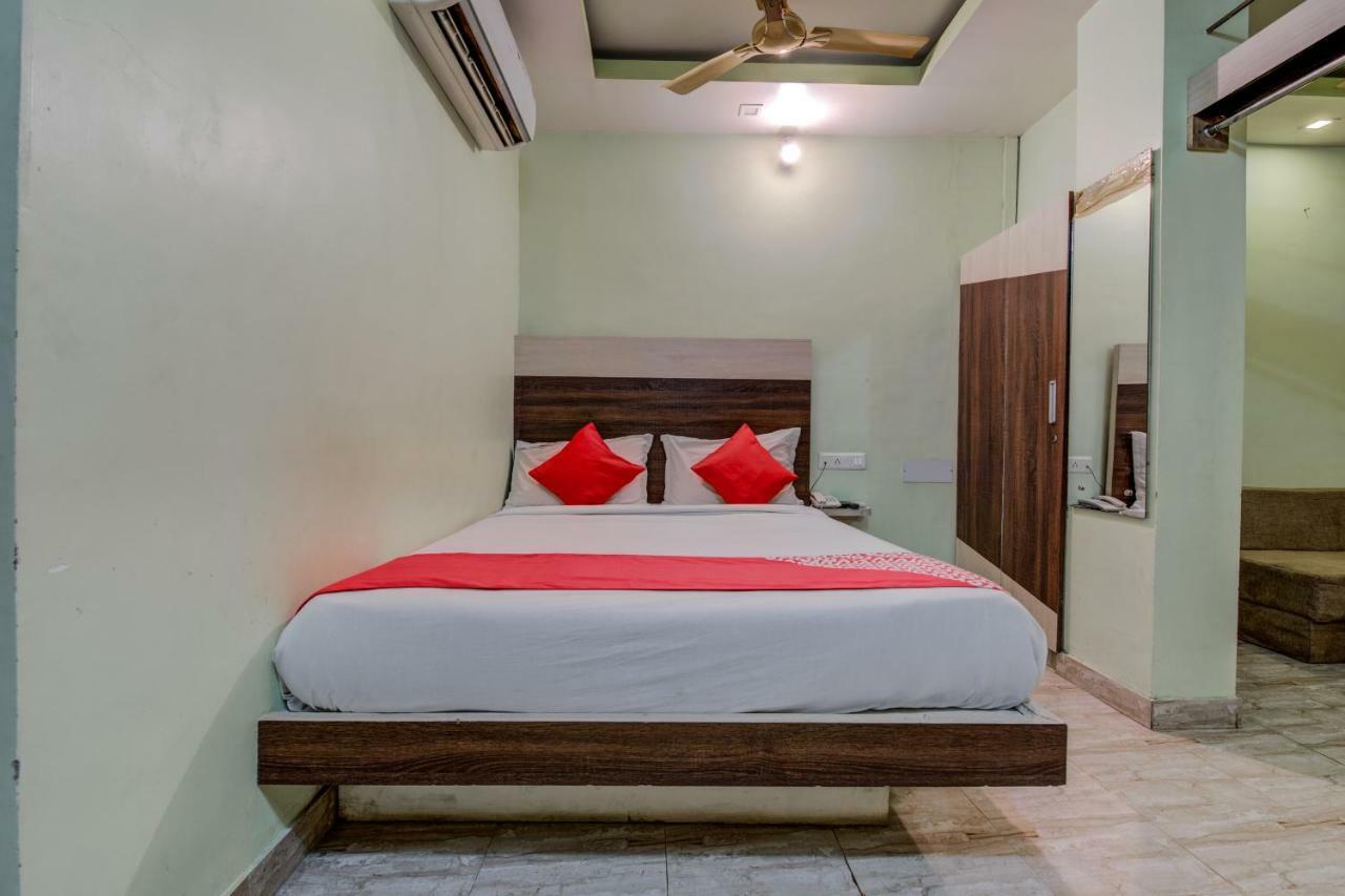 Oyo 18873 Hotel Comfort دوغار المظهر الخارجي الصورة